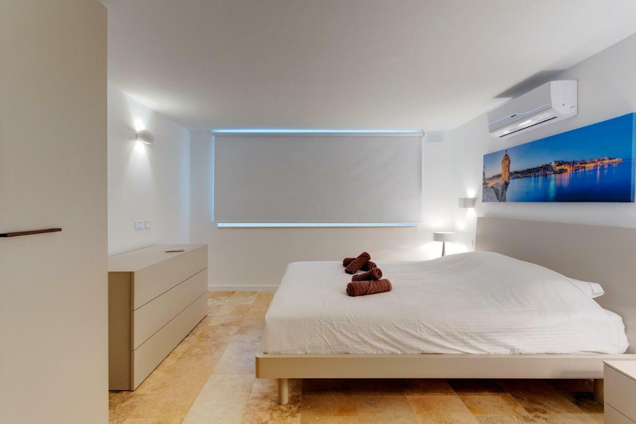 Modern 2 Bedroom Apartment In St Julians Saint Julian's Bagian luar foto